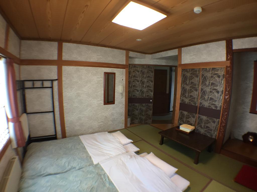 Pension Jokura Hakodate Bagian luar foto